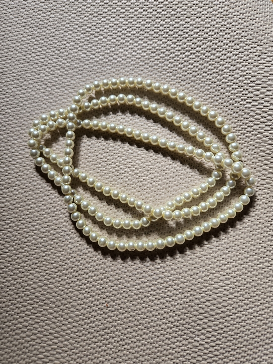 Jewelry - Cream Faux Pearl Rope Necklace 🤍